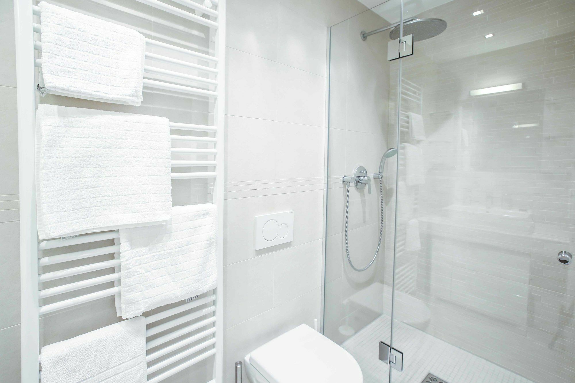 Joe'S Apartments - Franz-Josefs Kai 15 Виена Екстериор снимка